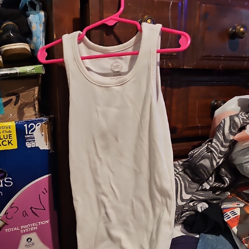 !!.                Girls S (6-6X) White Tank Top